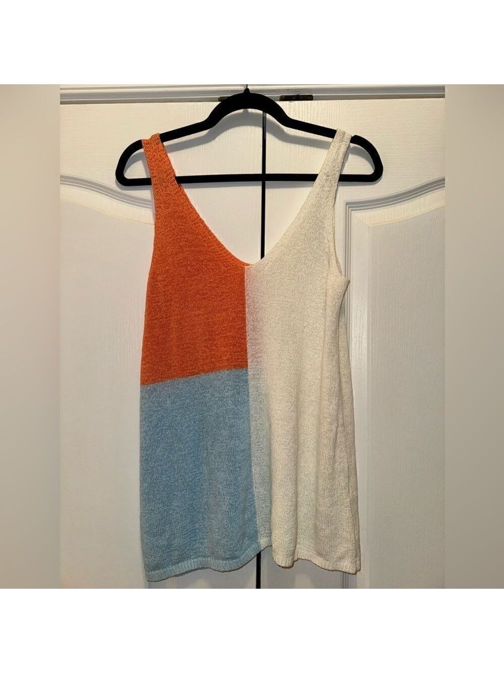 Color Block Tank - Picture 2 of 5